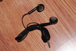 RHEA- Bulk Lot Of 25 Black 3.5Mm Headphones / Earbuds / Earphones - Great For Schools! - Thumbnail 4