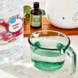 Great Value Distilled Water, 1 Gallon - Thumbnail 2
