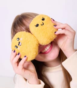 Emotional Support Pals Nuggets, 5 Chicken Nugget Plush Toys with Carrying Basket, Back to School Desk Accessories - Thumbnail 2