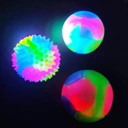 LED Light Up Dog Balls Flashing Elastic Ball LED Molar Ball Glowing Ball Pet Color Light Ball Interactive Toys For Cats, Dogs - Thumbnail 3