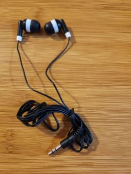 RHEA- Black Wired Earbuds Headphones In Ear Universal With 3.5Mm Jack New - A1 - Thumbnail 1