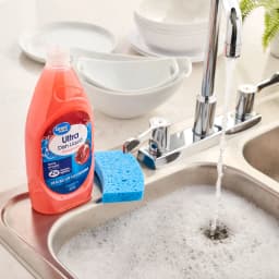 Great Value Soft & Smooth Ultra Dish Liquid, Pomegranate, 28 fl oz - Thumbnail 2
