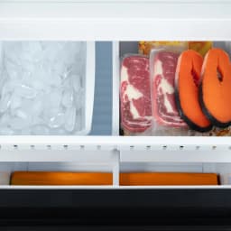 Cosmo 30 in. Vista Coll 17.5 cu. ft. Counter Depth 3-Door French Door Refrigerator, Handles, Matte Black - Thumbnail 10