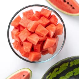 Marketside Fresh Cut Watermelon, 16 oz Tray - Thumbnail 3