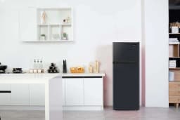 Frigidaire 7.5 Cu. ft Top Freezer Refrigerator, Compact Fridge for Apartment, Kitchen, Office, Garage, Black - Thumbnail 10