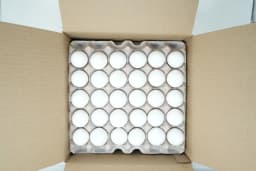 Great Value Cage-Free Large White Eggs, 60 Count - Thumbnail 12