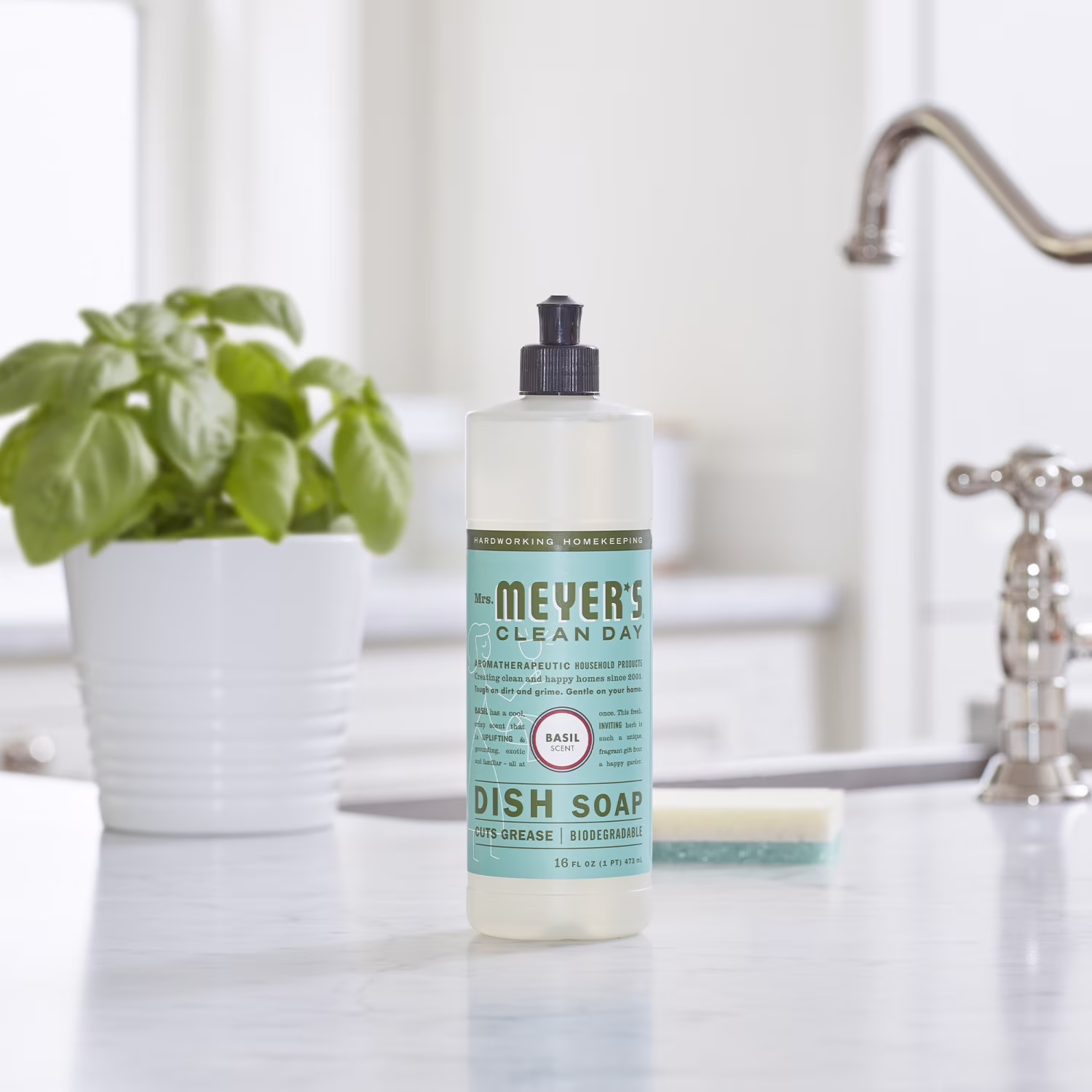 Mrs. Meyer's Clean Day Liquid Dish Soap, Basil Scent, 16 Fl Oz Bottle - Thumbnail 5
