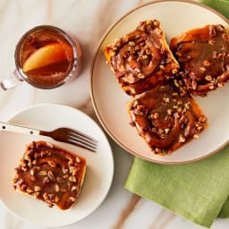 Marketside Pecan Sticky Bun, 18 oz Clamshell, 4 Rolls - Thumbnail 4