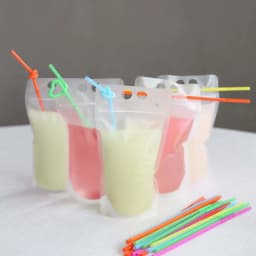 Efavormart 50 Pack Clear Stand-Up Plastic Drink Pouches with Straws, 12oz Reclosable Hand-Held Zipper Juice Smoothie Drink Bags - Thumbnail 8