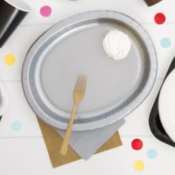 24 Count Gold Disposable Plastic Forks by Way To Celebrate - Thumbnail 2