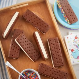 Great Value Vanilla Flavored Ice Cream Sandwiches, 42 fl oz, 12 Pack - Thumbnail 2