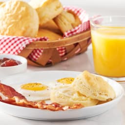 Great Value Butter Flavor Flaky Jumbo Biscuits, 16 oz, 8 Count - Thumbnail 3