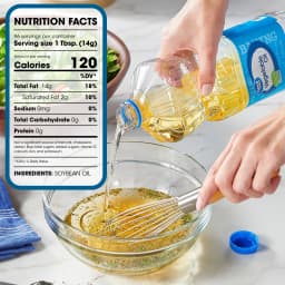Great Value Vegetable Oil, Heart Healthy and Versatile, 48 fl oz Bottle - Thumbnail 5
