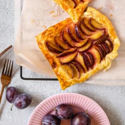 Fresh Black Plums, Each - Thumbnail 3