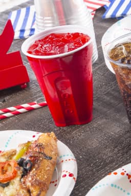 Red Solo Party Plastic Disposable Cups, 18 oz, 50 Count - Thumbnail 4