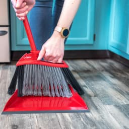 O-Cedar PowerCorner Pet Pro Broom and Dustpan Set Step-on Large - Thumbnail 7