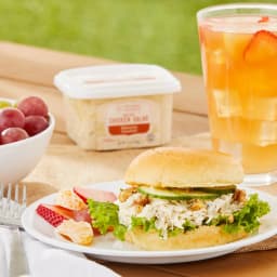 Freshness Guaranteed Rotisserie Seasoned White Meat Chicken Salad, 12 oz - Thumbnail 2