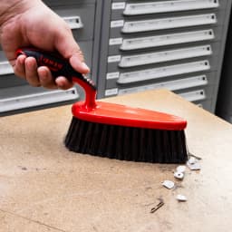 Libman Heavy Duty Workbench Dust Brush Red & Black - Thumbnail 2