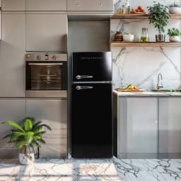 Frigidaire 7.5 Cu. ft. Top Mount Retro Refrigerator, Apartment-Size Fridge in Black - Thumbnail 7