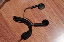 RHEA- Bulk Lot Of 25 Black 3.5Mm Headphones / Earbuds / Earphones - Great For Schools! - Thumbnail 3
