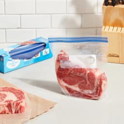 Great Value Freezer Guard Double Zipper Quart Freezer Bag, 25 Count - Thumbnail 6