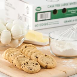 Great Value Cage-Free Large White Eggs, 60 Count - Thumbnail 2