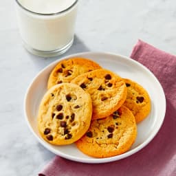 Freshness Guaranteed Chocolate Chip Baked Cookies, 14 oz, 10 Count - Thumbnail 2