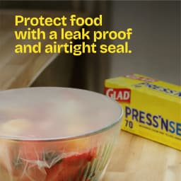 Glad Press'N Seal Multipurpose Sealing Food Wrap, 100 sq ft Roll - Thumbnail 3