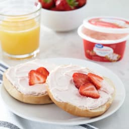 Great Value Strawberry Cream Cheese Spread, 8 oz Tub - Thumbnail 2