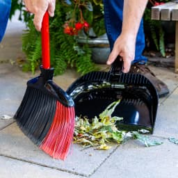 Libman High Power Angle Broom and Dustpan Set with Steel Handle - Thumbnail 11