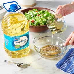 Great Value Vegetable Oil, Heart Healthy and Versatile, 1 Gallon Bottle - Thumbnail 4