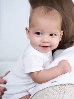 Gerber Baby Boy or Girl Neutral White Short Sleeve Cotton Onesies, 4-Pack, Sizes Newborn - 24 Months - Thumbnail 8