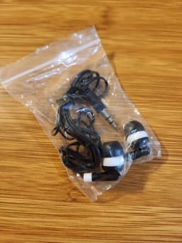 KLYNE - Black Wired Earbuds Headphones In Ear Universal With 3.5Mm Jack New - A1 - Thumbnail 2