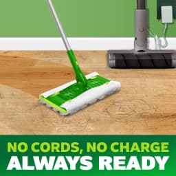 Swiffer Hair Magnet Deluxe Starter Kit, 1 pole, 6 Dry & 2 Wet Cloths - Thumbnail 4