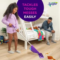 Swiffer WetJet con Repuesto, sin Fragancia, 1 Mango + 1 Solución y 5 Almohadillas (Batería Incluida) - Thumbnail 7
