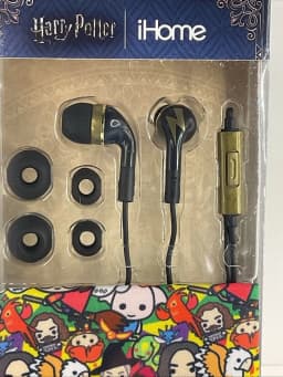 RHEA- Harry Potter - Earbuds W/Pouch, Call & Answer Button, Noise Isolating, New. (E4) - Thumbnail 2