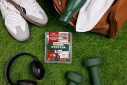 Greenfield Natural* Meat Co. Smoked Uncured Pepperoni Protein Snack Kit, Sliced, Tray - Thumbnail 7