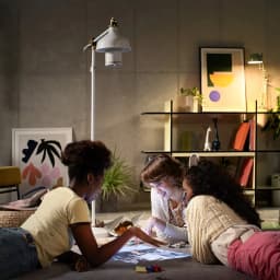Samsung 30" - 100" The Freestyle FHD HDR Smart Portable Projector (SP-LSP3BL) - Thumbnail 10
