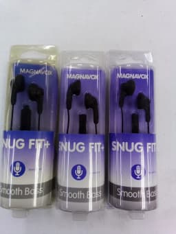 RHEA- Magnavox Snug Fit Earphones E/Mic Smooth Bass Handsfree. Black. Lot - Thumbnail 1