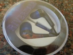 RHEA- Riverdale Earbuds Jughead & Betty Audio Headphones In-Ear New - Thumbnail 2