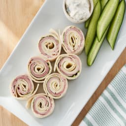 Great Value Deli Style Sliced Non-Smoked Provolone Cheese, 8 oz, 12 Slices - Thumbnail 2