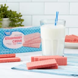 Great Value Strawberry Flavor Wafer Cookies, 8 oz - Thumbnail 2
