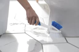 Clorox 2-In-1 Double-Sided Tile and Grout Bathroom Cleaning Brush, Blue/White - Thumbnail 7