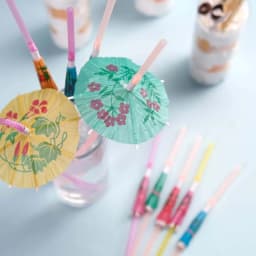 Efavormart 50 Pack | Multi-Colored Umbrella Luau Pool Party Drinking Straws - Thumbnail 6