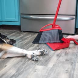 O-Cedar PowerCorner Pet Pro Broom and Dustpan Set Step-on Large - Thumbnail 18