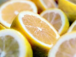 Fresh Bulk Yellow Lemons - Perfect for Juicing and Cooking - Thumbnail 7