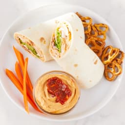 Marketside Gluten-Free Roasted Red Pepper Hummus 10 oz, Ready to Eat, Resealable Cup, 2 Tbsp. (28g) - Thumbnail 3