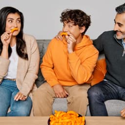Cheetos Cheese Puff Chips, 13.5oz Party Bag-Pack - Thumbnail 4