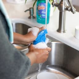 Gain Ultra Dish Washing Liquid Dish Soap, Honey Berry Hula Scent, 90 fl oz - Thumbnail 4