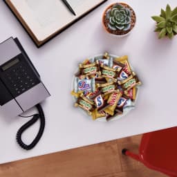 Mars Mixed Snickers, Twix, Milky Way, & 3 Musketeers Minis Chocolate Bars - 19.49 oz Bulk Bag - Thumbnail 3